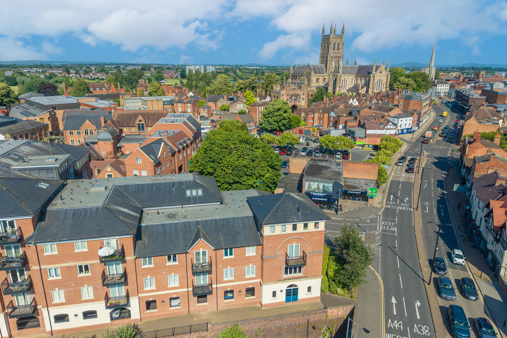 3 bed property in St Peters Court, Worcester